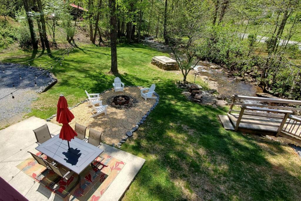 Waterwheel Cabin By The Creek Murphy Exterior photo